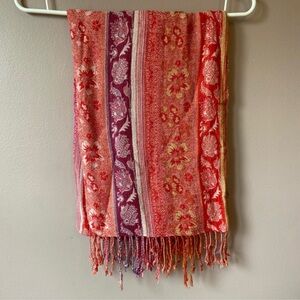✨3/$20✨ Women’s Pink & Purple Patterned Scarf